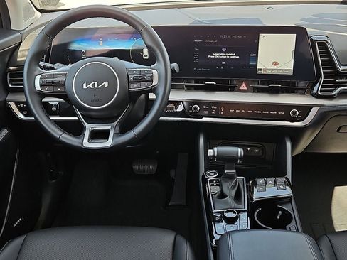 Used 2025 Kia Sportage SX image 19