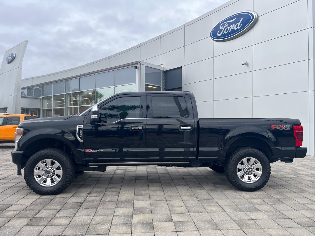 Used 2022 Ford F250 Platinum w/ FX4 Off-Road Package AWD/4WD image 3