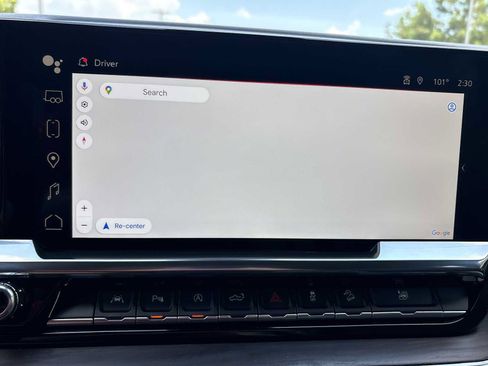 Used 2025 GMC Sierra 1500 SLT w/ SLT Premium Plus Package AWD/4WD image 4