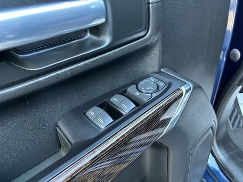 Used 2022 GMC Sierra 2500 SLE w/ SLE Convenience Package image 14