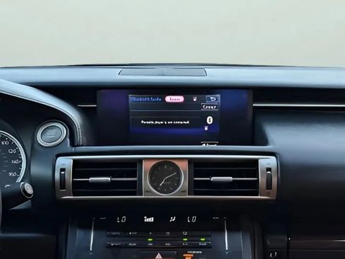 Used 2014 Lexus IS 250 w/ Luxury Package w/Brown Wood RWD image 27