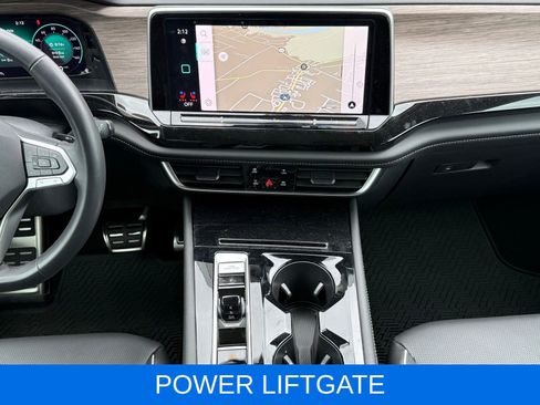Used 2025 Volkswagen Atlas SEL Premium R-Line AWD/4WD image 25