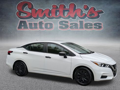 Used 2022 Nissan Versa S FWD image 1