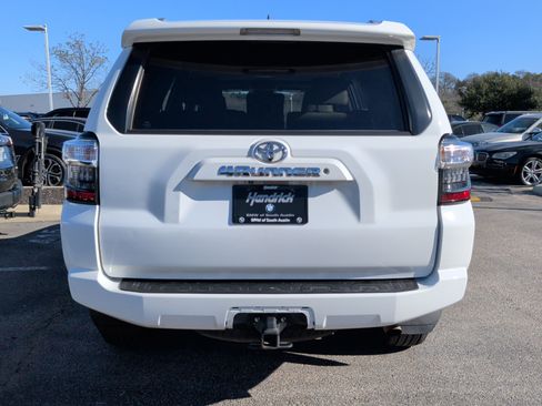 Used 2017 Toyota 4Runner SR5 Premium image 12