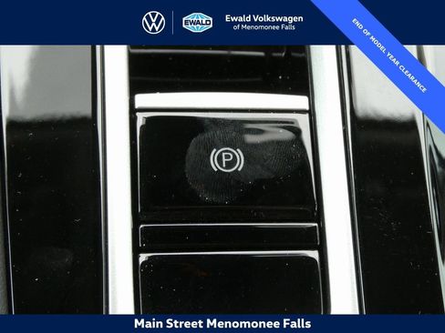 Certified 2025 Volkswagen Atlas SEL image 24