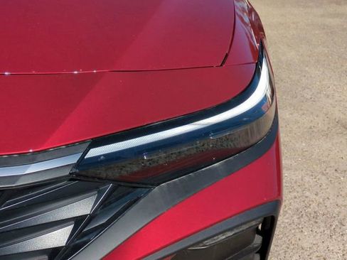 New 2025 Hyundai Elantra SEL image 10