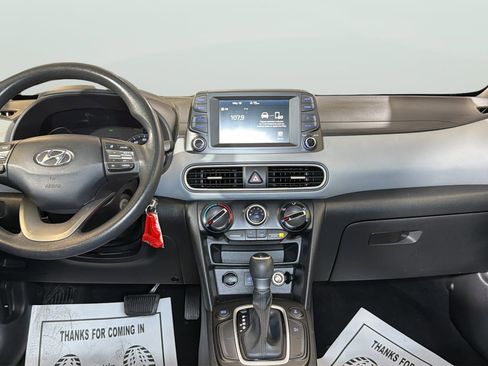 Used 2019 Hyundai Kona SE AWD/4WD image 15