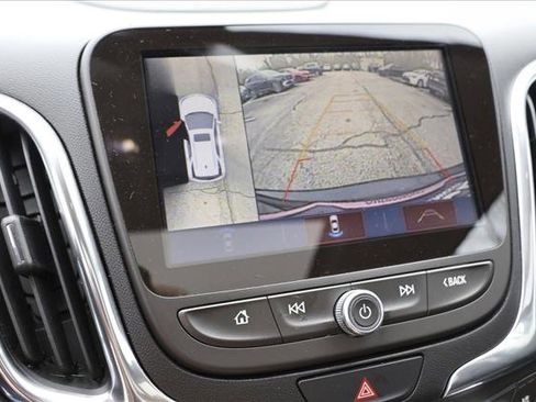 Used 2018 Chevrolet Equinox Premier AWD/4WD image 19