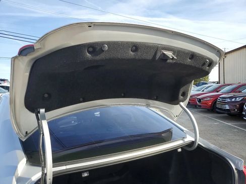 Used 2019 Chevrolet Malibu LS image 40