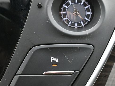 Used 2019 Buick Envision Preferred image 17