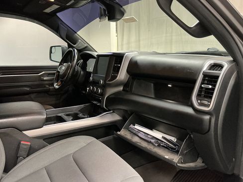 Used 2022 RAM 1500 Big Horn AWD/4WD image 34