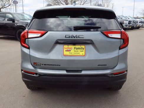 Certified 2024 GMC Terrain SLT w/ Infotainment Package II AWD/4WD image 6