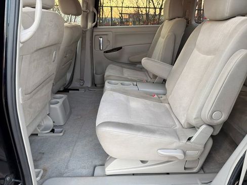 Used 2012 Nissan Quest SV image 25