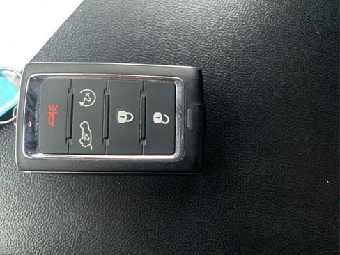 Used 2022 Jeep Grand Cherokee L Limited image 36