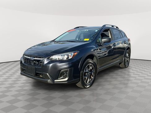 Used 2019 Subaru Crosstrek 2.0i w/ Eyesight System image 3
