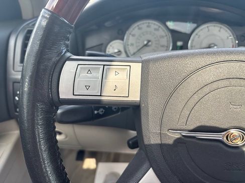 Used 2005 Chrysler 300 C w/ Sound Group II RWD image 58