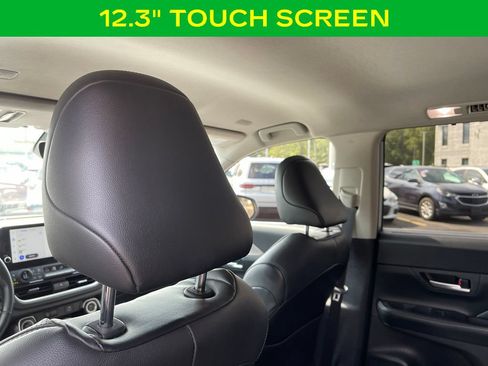 Used 2024 Toyota Grand Highlander AWD image 12