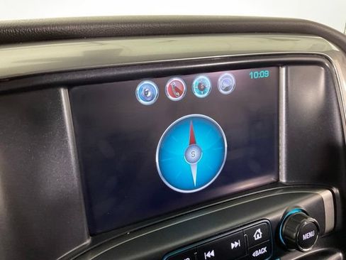 Used 2019 Chevrolet Silverado 1500 LT w/ LPO, Black Pack AWD/4WD image 15