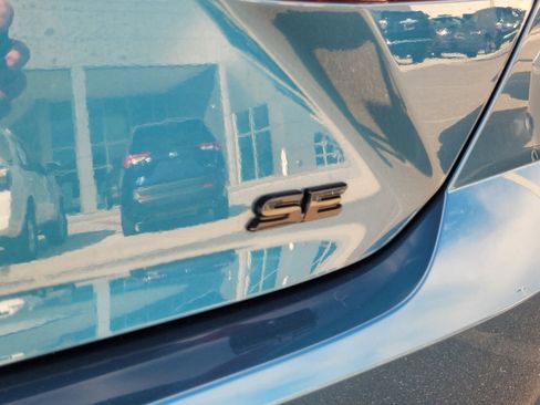 Certified 2025 Toyota Camry SE image 6