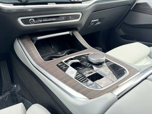 Certified 2025 BMW X5 xDrive40i image 9