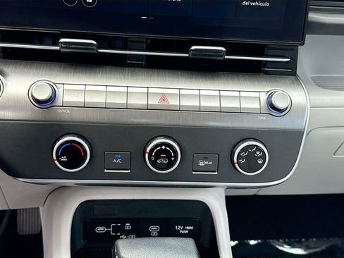 Certified 2024 Hyundai Kona SE image 15