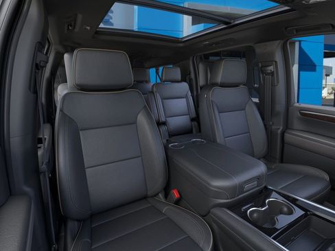 New 2026 Chevrolet Suburban Premier image 16