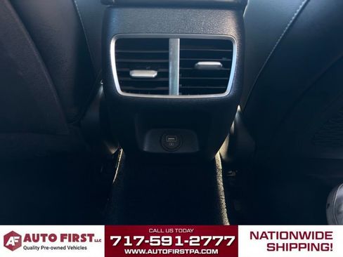 Used 2022 Hyundai Sonata Limited w/ Preferred Accessory Package image 19