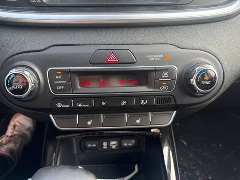 Used 2020 Kia Sorento EX AWD/4WD image 13