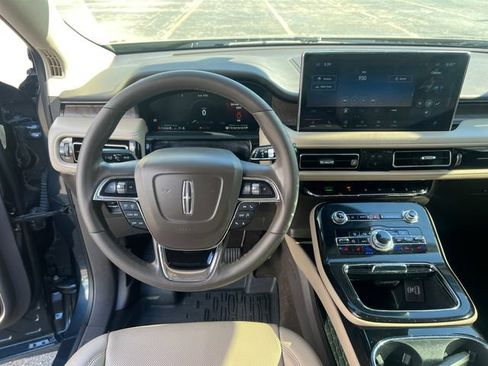 Certified 2023 Lincoln Nautilus Reserve AWD/4WD image 15