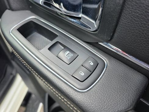 Used 2018 RAM 3500 Laramie image 35