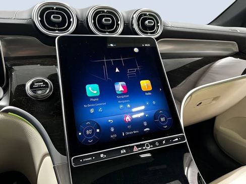 Used 2026 Mercedes-Benz GLC 300 4MATIC image 24