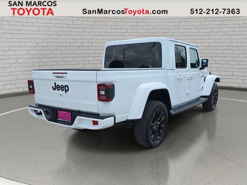 Used 2023 Jeep Gladiator Overland AWD/4WD image 5