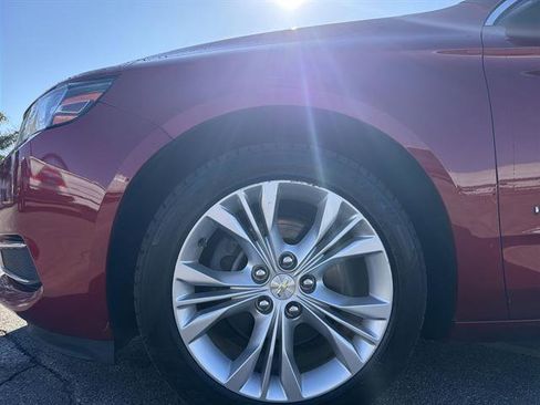 Certified 2015 Chevrolet Impala LT w/ Convenience Package image 17