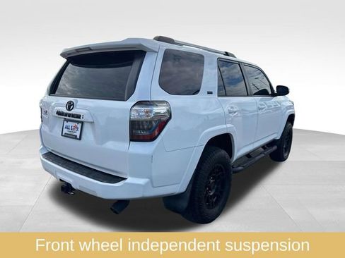 Used 2021 Toyota 4Runner SR5 Premium image 9