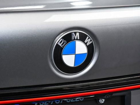 Used 2022 BMW 740i xDrive w/ M Sport Package AWD/4WD image 98