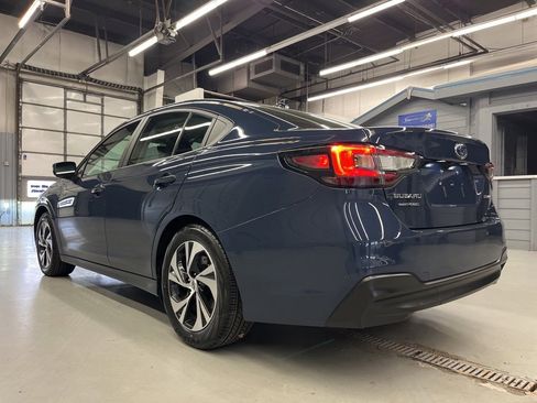 Certified 2025 Subaru Legacy image 5