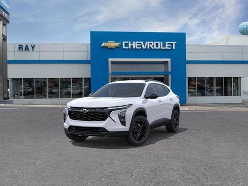 New 2026 Chevrolet Trax LT FWD image 8