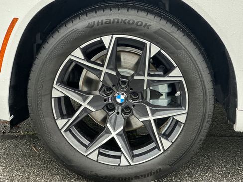 Used 2025 BMW X3 xDrive30i w/ Premium Package image 31