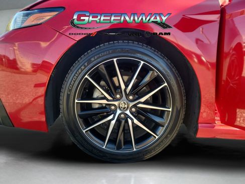 Used 2021 Toyota Camry SE image 30