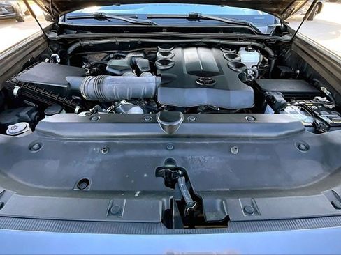 Used 2022 Toyota 4Runner Limited image 9