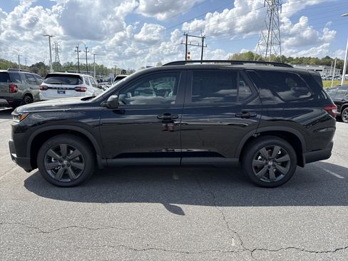 New 2026 Honda Pilot Sport image 7