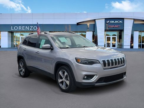 Used 2019 Jeep Cherokee Limited FWD image 3