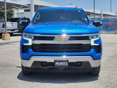 Used 2025 Chevrolet Silverado 1500 LT AWD/4WD image 2