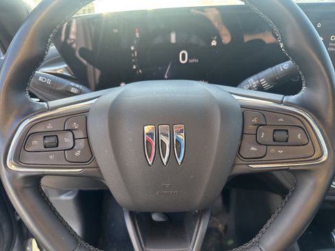 Used 2024 Buick Envista Preferred w/ Convenience I Package image 17