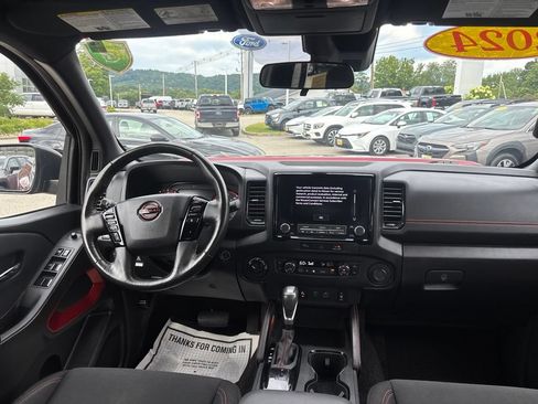 Used 2024 Nissan Frontier PRO-4X w/ Pro Convenience Package AWD/4WD image 10
