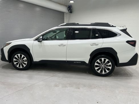 Certified 2025 Subaru Outback Touring XT image 5