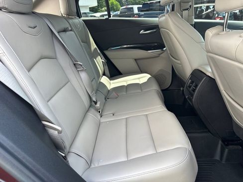 Certified 2022 Cadillac XT4 Premium Luxury w/ Enhanced Visibility Package FWD image 15