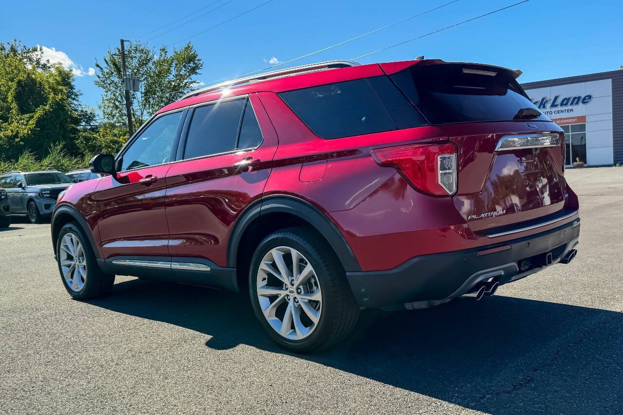 Used 2023 Ford Explorer Platinum w/ Technology Package AWD/4WD image 5