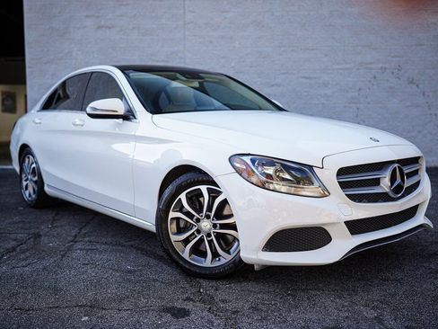 Used 2017 Mercedes-Benz C 300 Sedan image 9