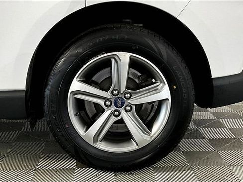 Used 2022 Ford Edge SEL w/ Convenience Package image 8